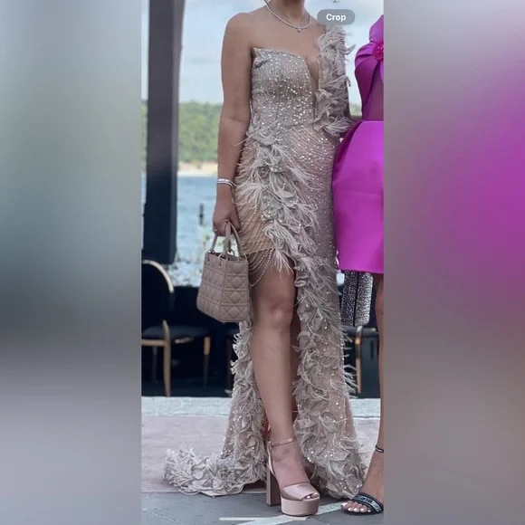 Elegant Wedding guest dress, maxi dress, costume made in Dubai.Fabric from Italy - Picture 3 of 4